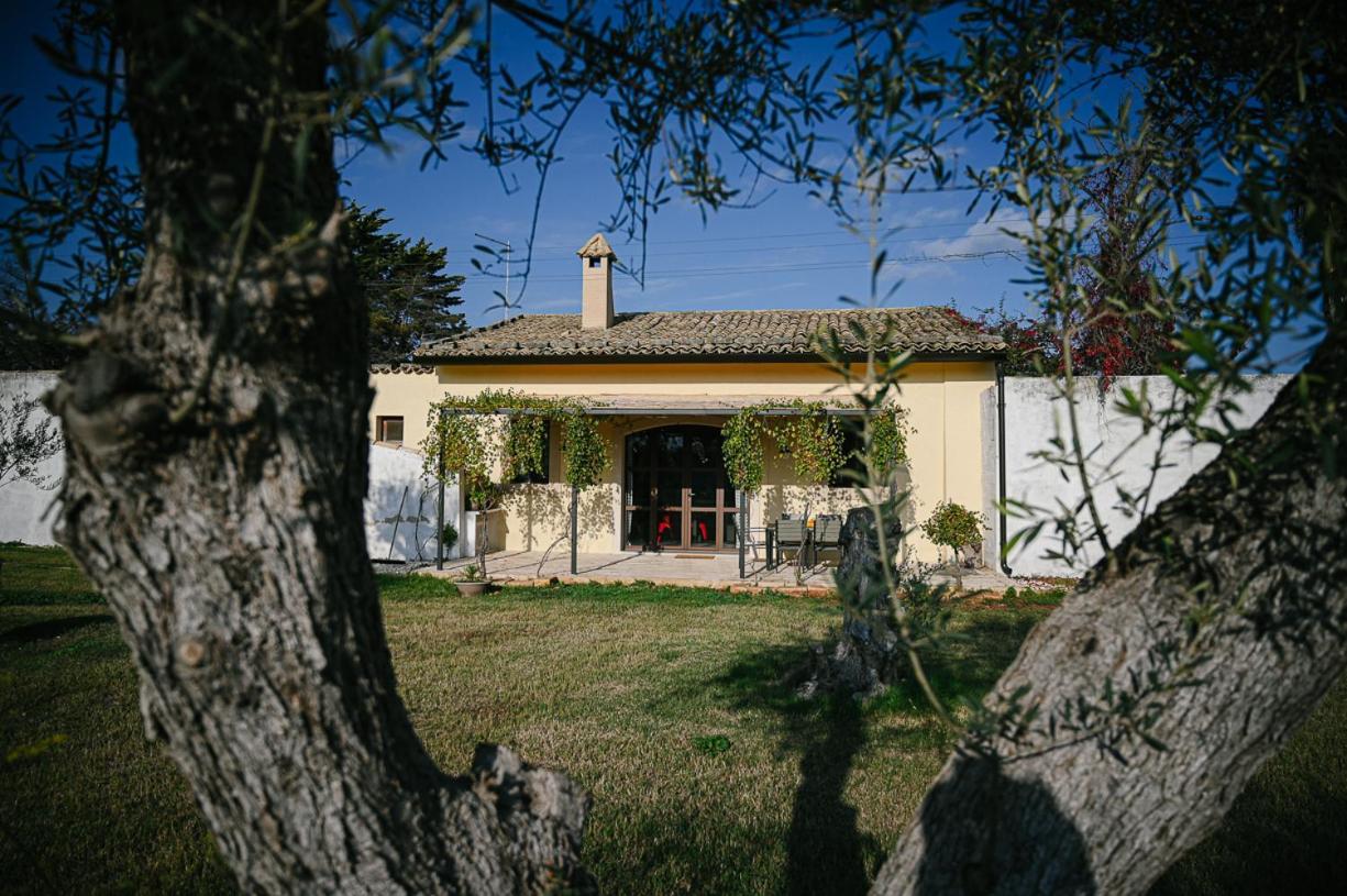 La Bouganville Avola Esterno foto